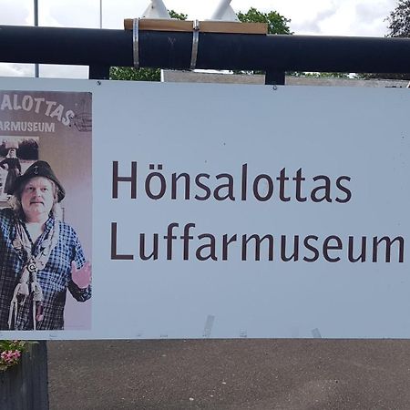 Trevligt Hus Med Egen Gard Och Fri Wifi, Emmaboda Kommun, Lindas Exterior photo