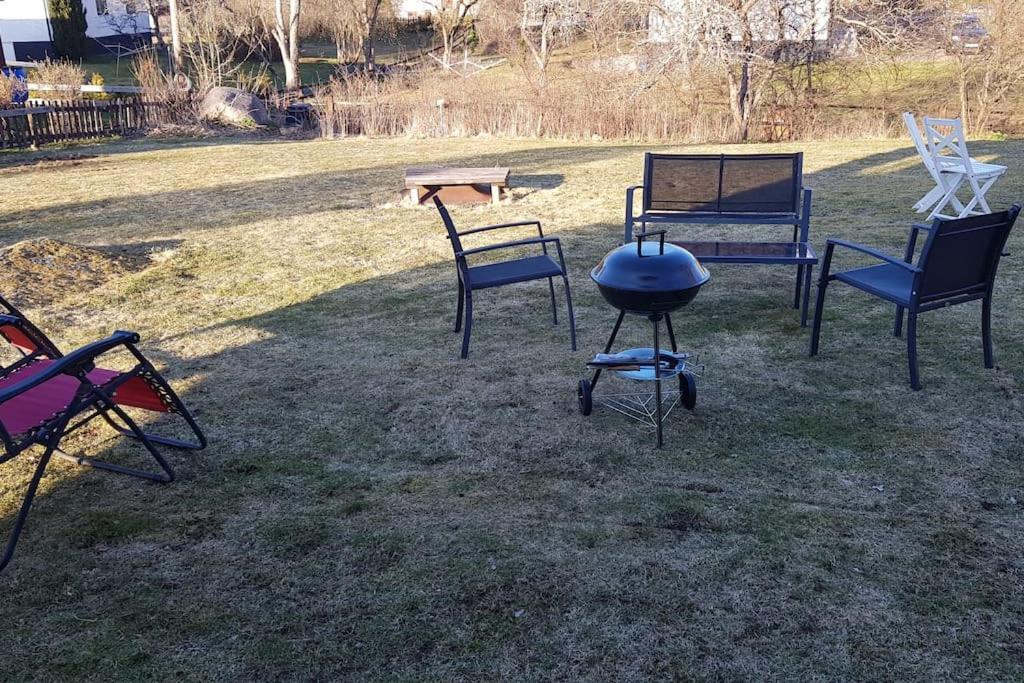 Trevligt Hus Med Egen Gard Och Fri Wifi, Emmaboda Kommun, Lindas Exterior photo