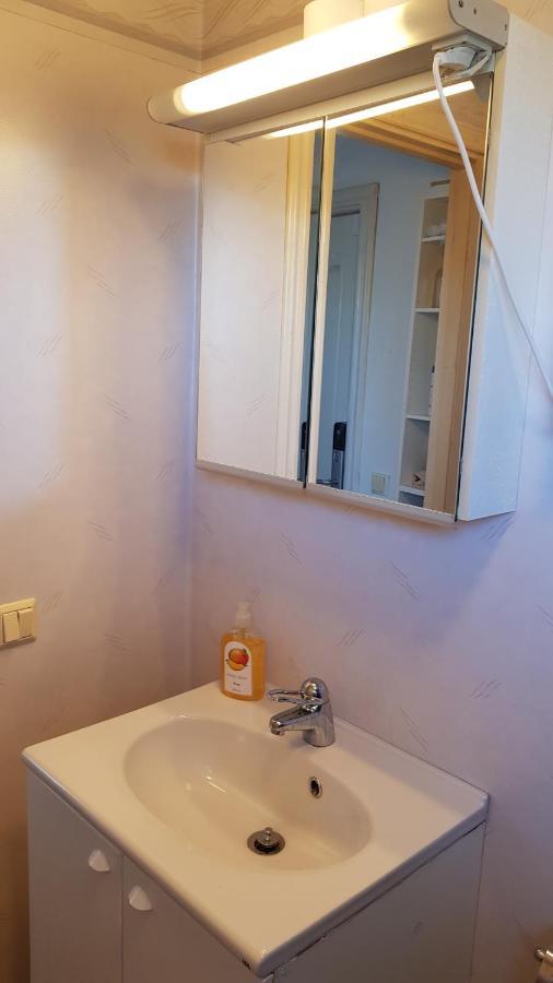 Trevligt Hus Med Egen Gard Och Fri Wifi, Emmaboda Kommun, Lindas Exterior photo