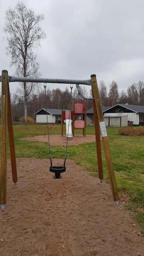 Trevligt Hus Med Egen Gard Och Fri Wifi, Emmaboda Kommun, Lindas Exterior photo